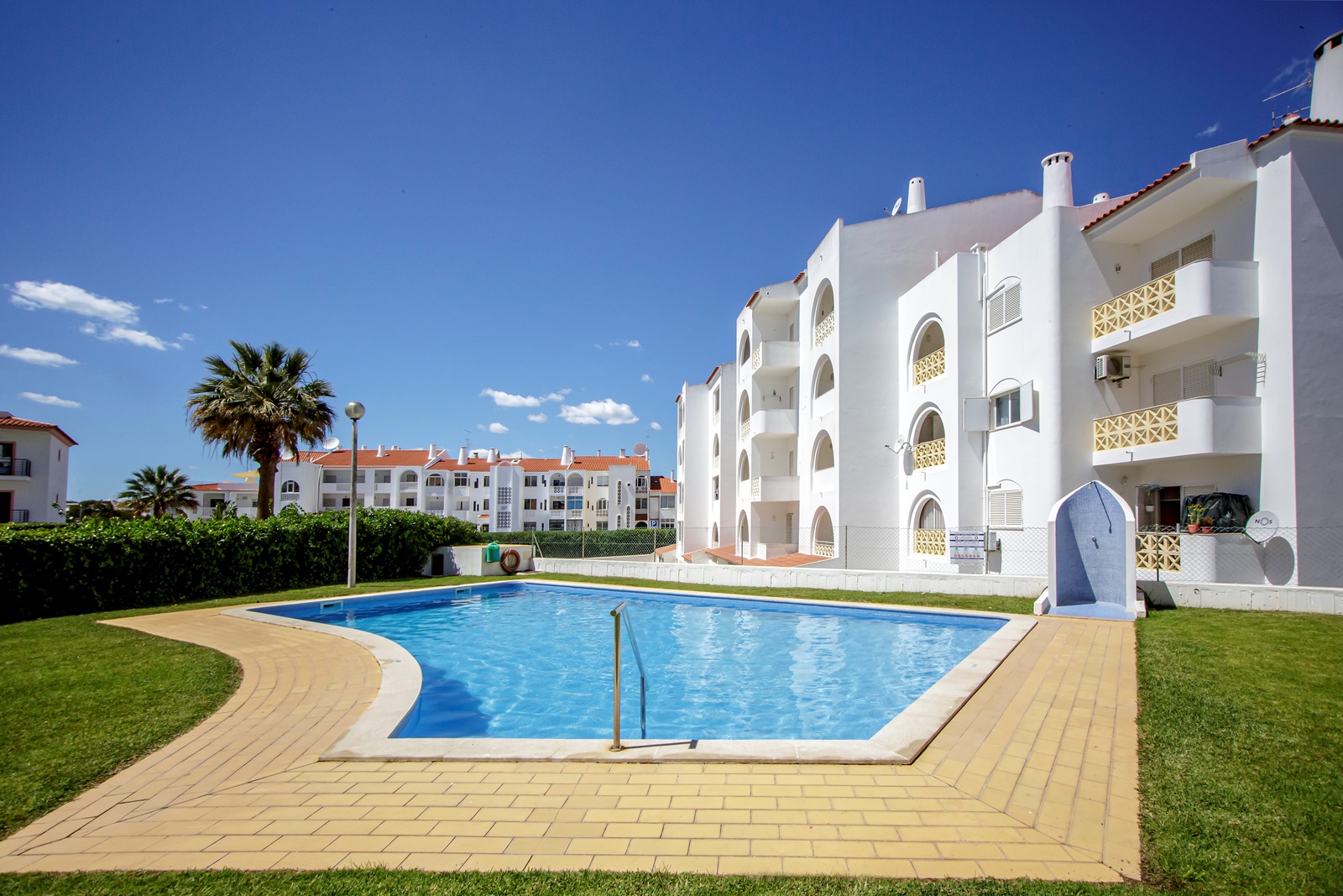 Albufeira One Bedroom Apartment with Pool